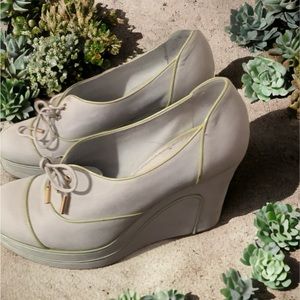 Vintage Louis Vuitton light blue wedges